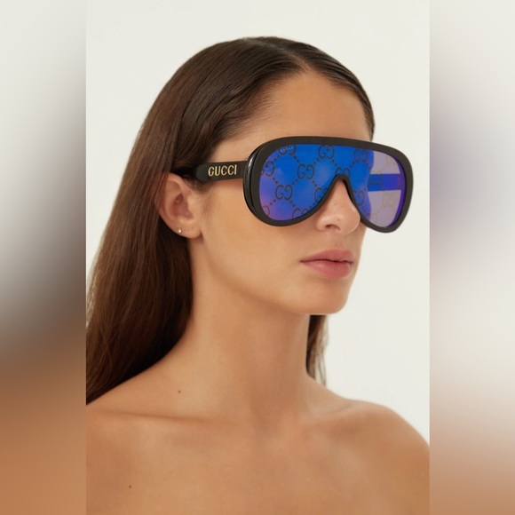 New - GUCCI Blue Logo Mask Unisex Sunglasses
GG1370S 001 99 - Picture 7 of 16